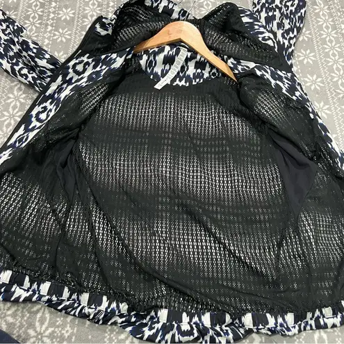 Lululemon  Sprinkler Ikat Downtime‎ Jacket Seawheeze Special Edition Size 4