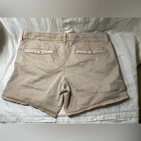 American Eagle  AE Outfitters Beige Midi Jean Shorts Size 12 EUC