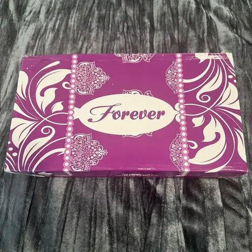 Elegant Black Patent Leather Women's Shoes Size 6 by Forever