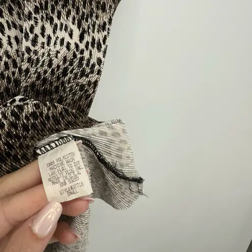 Ninety Cheetah Print Crinkle Sleeveless Top Size Small 90s