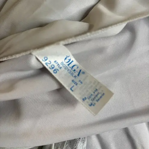 Vintage 70s Olga Nylon Maxi Nightgown Size Large Grey Lace Bodice Style 9296 Silver