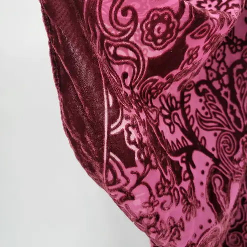 Urban Outfitters  Velvet Burnout Kimono Wrap Purple Floral Draped NWT One Size