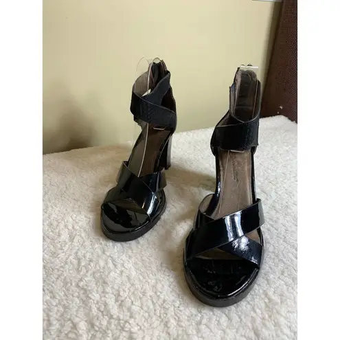 Tommy Bahamas Sandal Womens 7B Black Lavina Leather Casual Night Out Party Black Size 7