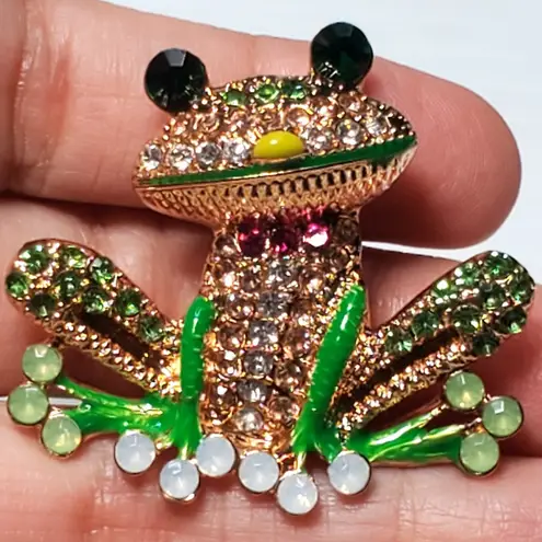 Whimsical Gold Tone Rhinestone Bowtie Frog Brooch Pin 1.25"
