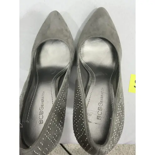 Womans BCBG Generation 6 M Gray Suede Studs Slip On Heel Pumps NWOT