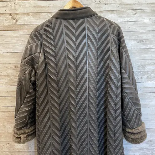 Vintage Womens S (No Size label) Coat Leather Long Chevron Pattern Lined Jacket Gray
