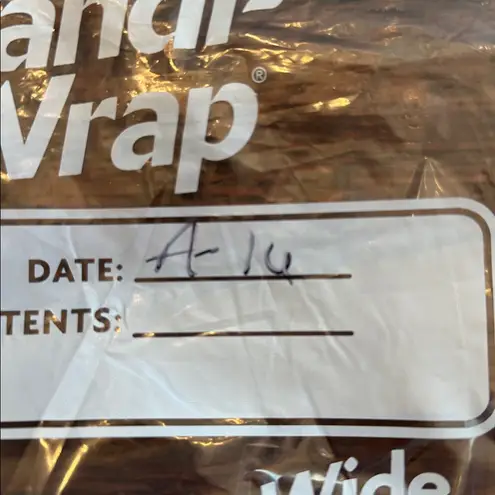 Source Unknown 100% linen made in Italy women’s quarter length sleeve button-down striped top