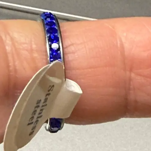 Fashion Ring Blue Rhinestone Infinity Band Size 6.75 Stainless Steel 17mm