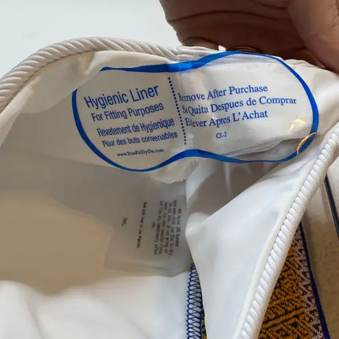 Elysiian Bali High Waisted Embroidered Bikini Bottom in White size Small - Image 4