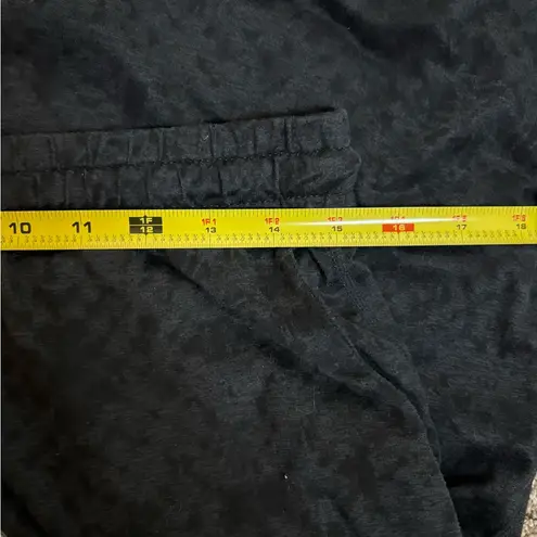 Vuori performance Jogger Pants Women’s LARGE