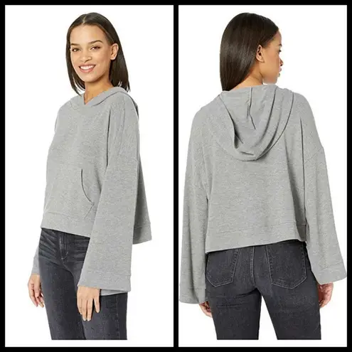 Cupcakes and Cashmere 💕💕 Soft Knit Cropped Hoodie