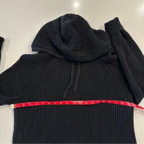 Gap  Chunky Black Knit Sweater Hoodie Size Medium