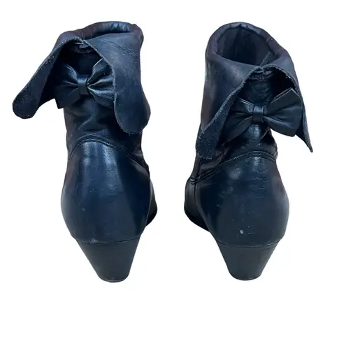 Capezio Black Leather Cowboy Boots Bows Pull-On Foldover Size 8.5