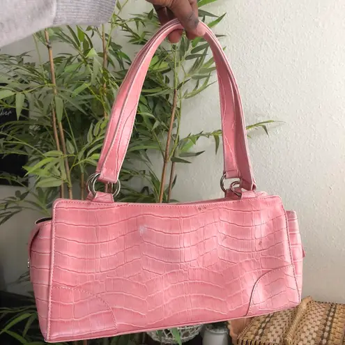2000s Pink crocodile print faux leather shoulder baguette hand bag purse #fairycore