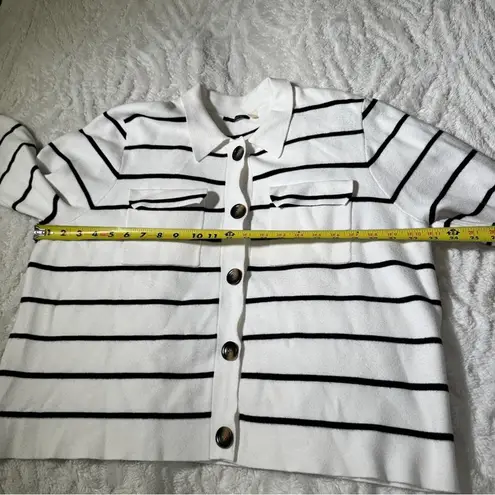 Tahari Size XL White Black Stripe Cropped Boxy Thin Sweater Business Chic Classy