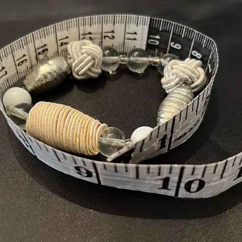 NWTâAngelas Designs set of 3 stretchy bracelets w/clear white silverâtanâbeads