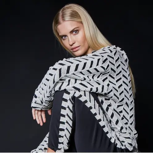 Koral Activewear Echo Friley textured herringbone cropped pullover sweatshirt S