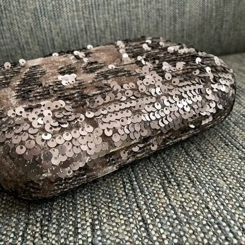 Shiraleah NWT Bronze Clutch Shoulder Purse Special Occasion Sequins Velvet