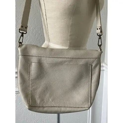 CALMA 1600 Leather Pebbled White Crossbody Bag – Minimalist Soft Leather