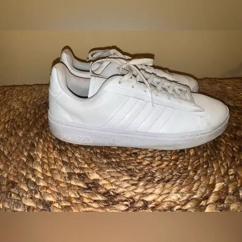 Adidas  Grand Court Alpha Women 11 Tennis Shoe Athletic Sneaker White Trainer