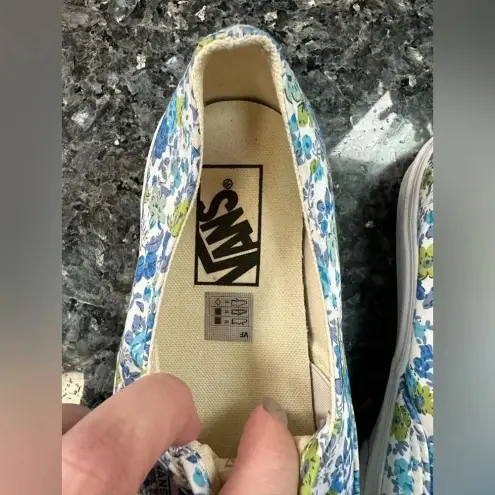 Vans  V Knotted Bow Disty Floral Rose Shoes Sneakers Low Profile Women’s Size 5.5