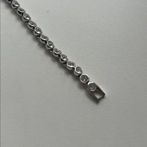 Swavorski Swarovski stunning silver sparkle tennis bracelet one size clasp glam romantic