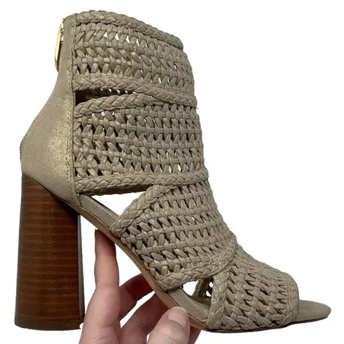 Fergie Womens 7.5 Peep Toe Boot Heels Tan Cream Weave Boots Sandals Sandal