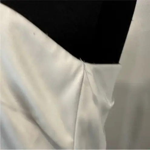 Mac Duggal 26599 Colorblock Black White One Sleeve Gown 2