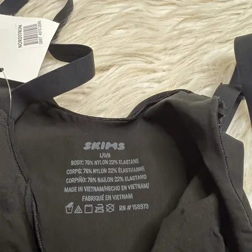 SKIMS Everyday Sculpt Above Knee Bodysuit – Onyx, Size Large (NWOT)