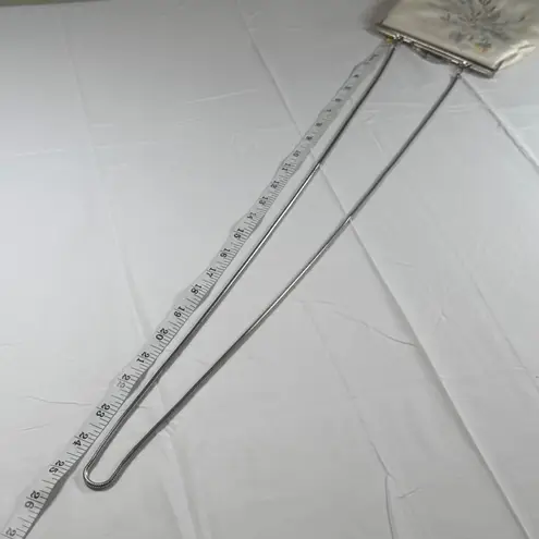 Valerie Stevens Ivory Embroidered Floral Clutch Evening Bag Chain Strap