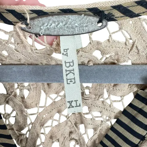 BKE Lace Crochet V-Neck 3/4 Sleeve Button Up Lightweight Sheer Tunic Blouse XL