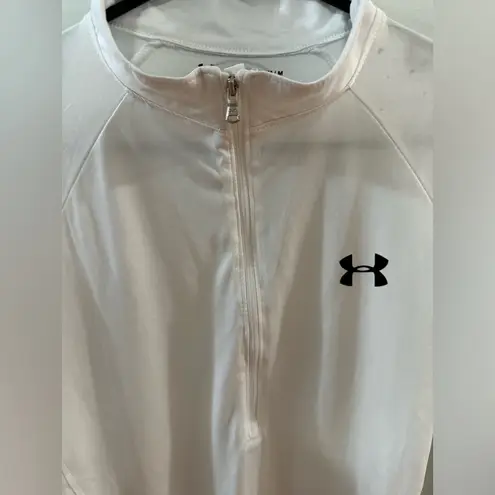 Under Armour Pre-Owned MD  White Quarter Zip Long Sleeve Athletic Shirt