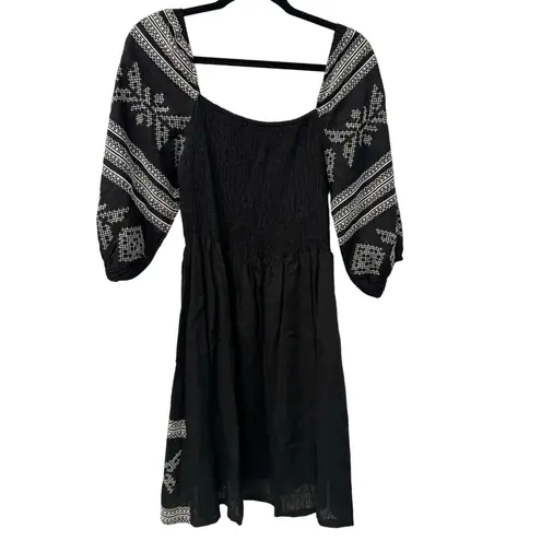 Strut & Bolt Black Linen Blend Embroidered 3/4 Sleeve Mini Small Dress Smocked