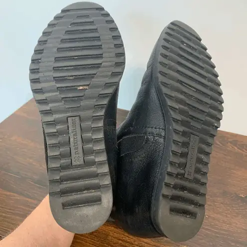 Naturalizer Women's Darena Leather Round Toe Wedge Heel Bootie Black Size 7M