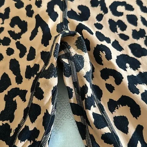 HeyNuts Women’s High Waisted Animal Print Leggings Tan Size L