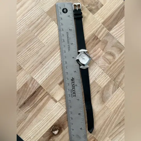 Wittnauer Longines Rare Genuine Diamonds Ladies Watch Uniquely Shaped Crystal Silver