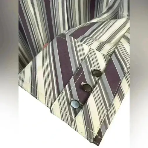 Casual Corner Stretch Ruffled Button Up Longsleeve Shirt size M. Purple Size M