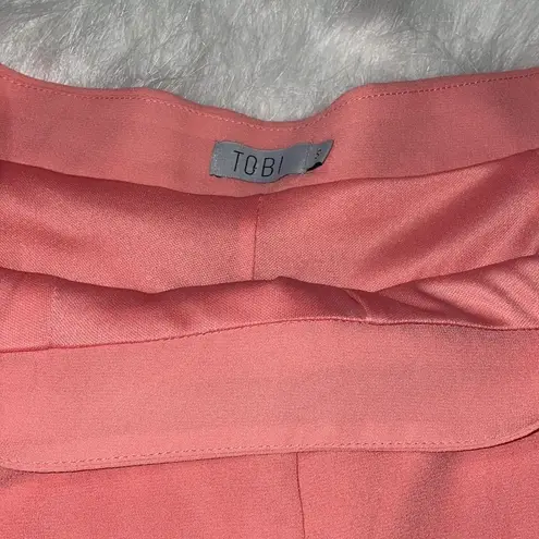 Tobi  High Waisted Chiffon Coral  Layered Scalloped Shorts Size Small