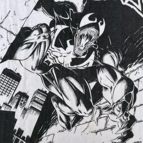 Tultex Venom Graphic White Black T-shirt