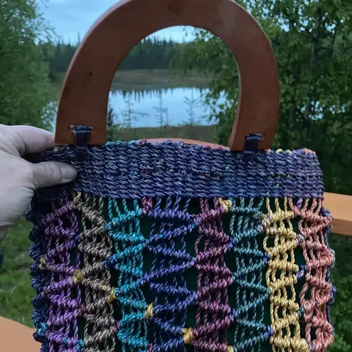 Vintage/Boho straw handbag with wooden handle Green