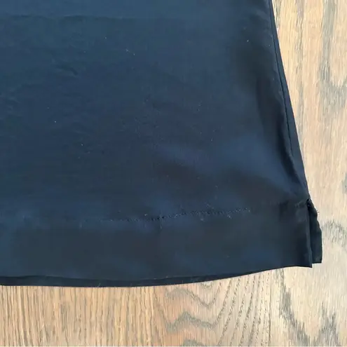 Jaeger Vintage 100% Silk Round Neck Sleeveless Shell Top in Black Size Small