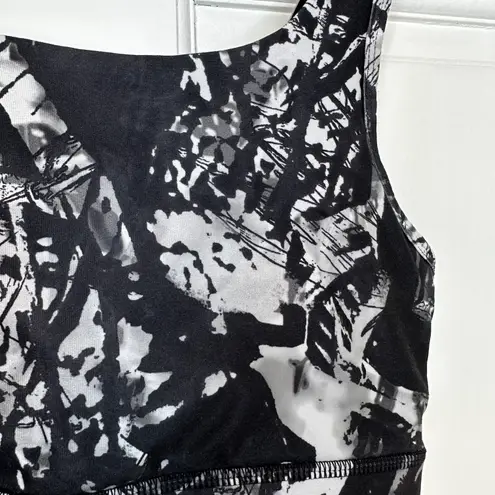 Mondetta Abstract Criss Cross Back Sports Bra in Black/Gray/White - XS/SMALL