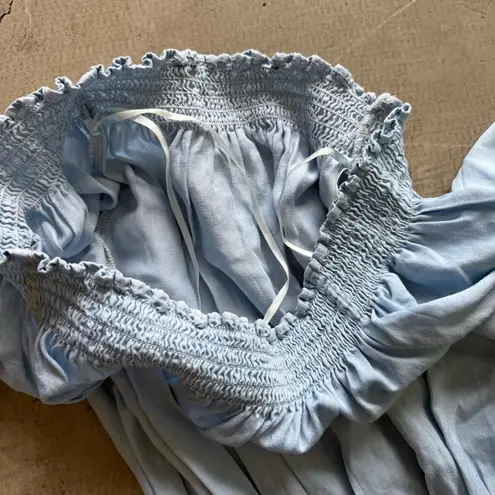 Women's Smocked Off the Shoulder One Piece Jumpsuit / denim light wash / small Blue