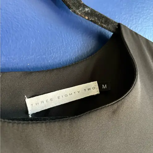 Sleek Blue and Black Sleeveless Tank Top Size M