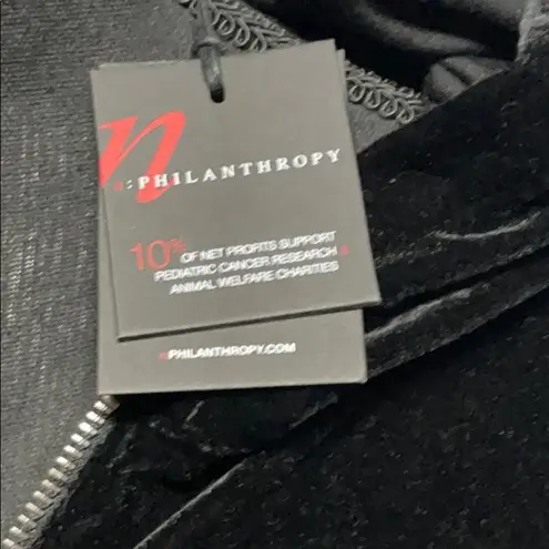 🎉HP🎉 N: Philanthropy “Pompano” Black Hooded Size Small