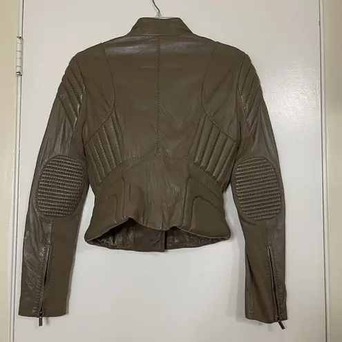 BCBGMAXAZRIA  taupe brown real leather full zip cropped moto jacket size small