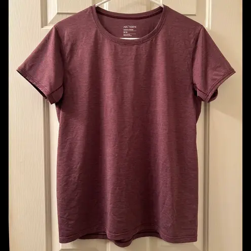 Arcteryx Womens Taema Crew Short Sleeve Shirt Size Medium Juniper Heather