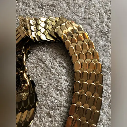 Vintage Gold tone metal Statement belt elastic adjustable 34” Renaissance