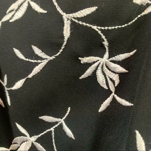 Bari Jay Embroidered Crisscross Straps Black/White Evening Floor Length Dress Black Size 10