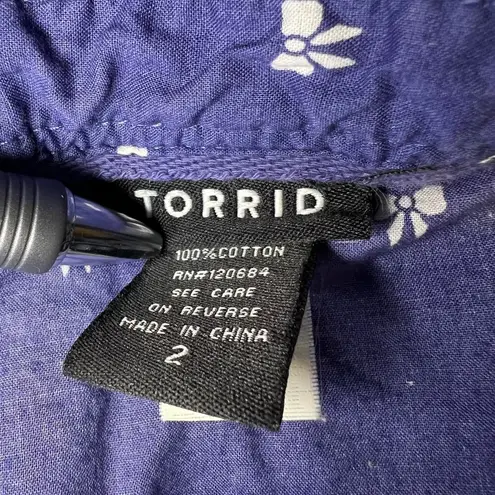 Torrid  Women's Bow Print Button Down Shirt Size 18